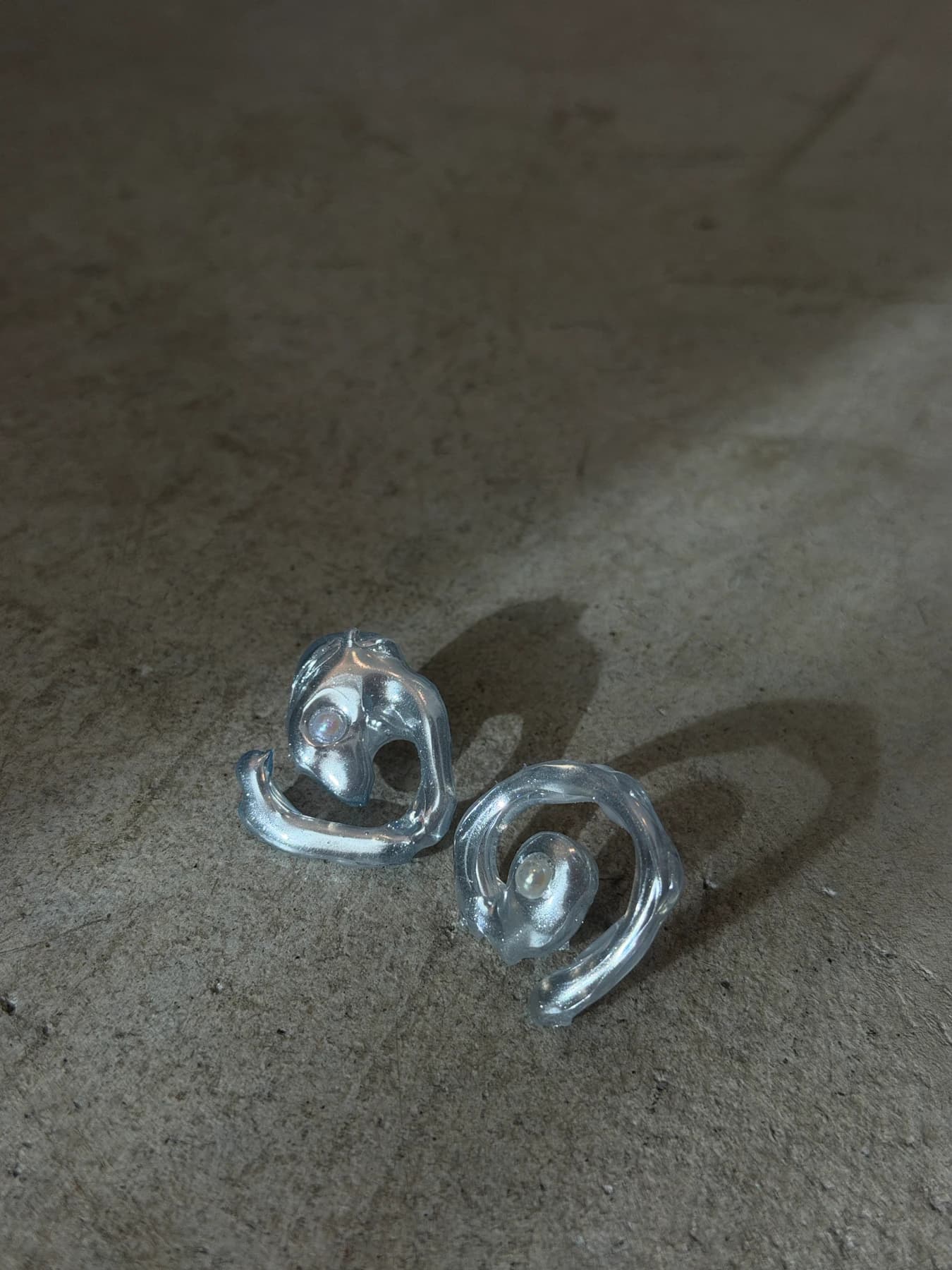 GOOPY SWIRL DROP EARRINGS view 3